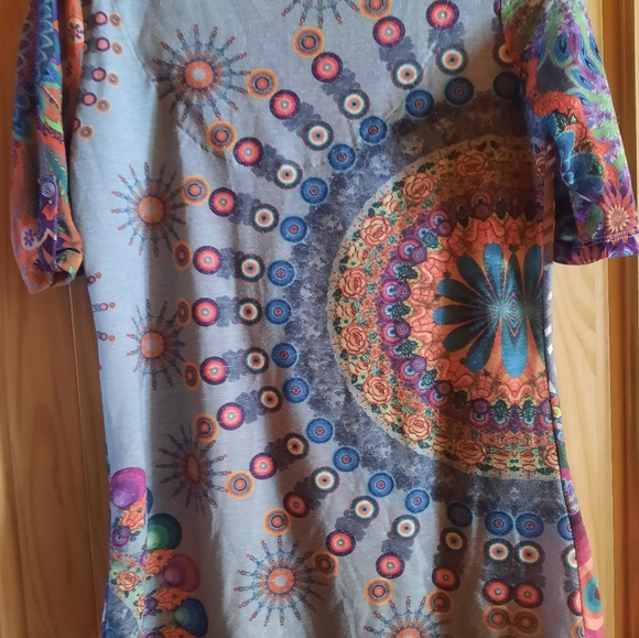 Desigual Short Sleeve Top. Sz. M - Picture 12 of 12